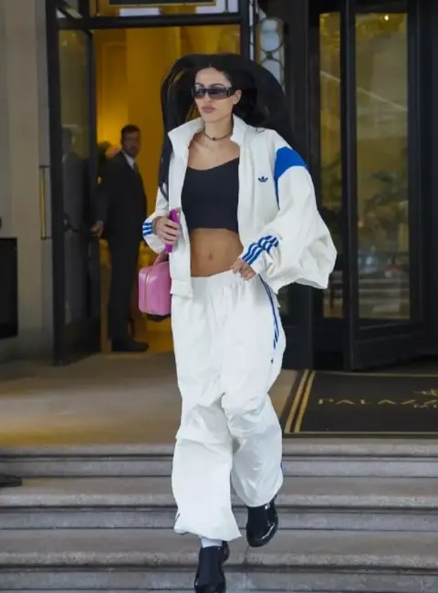 Amelia Gray Hamlin was Spotted Leaving Her Hotel in Milan During the Excitement of Fashion Week 09-26-2025