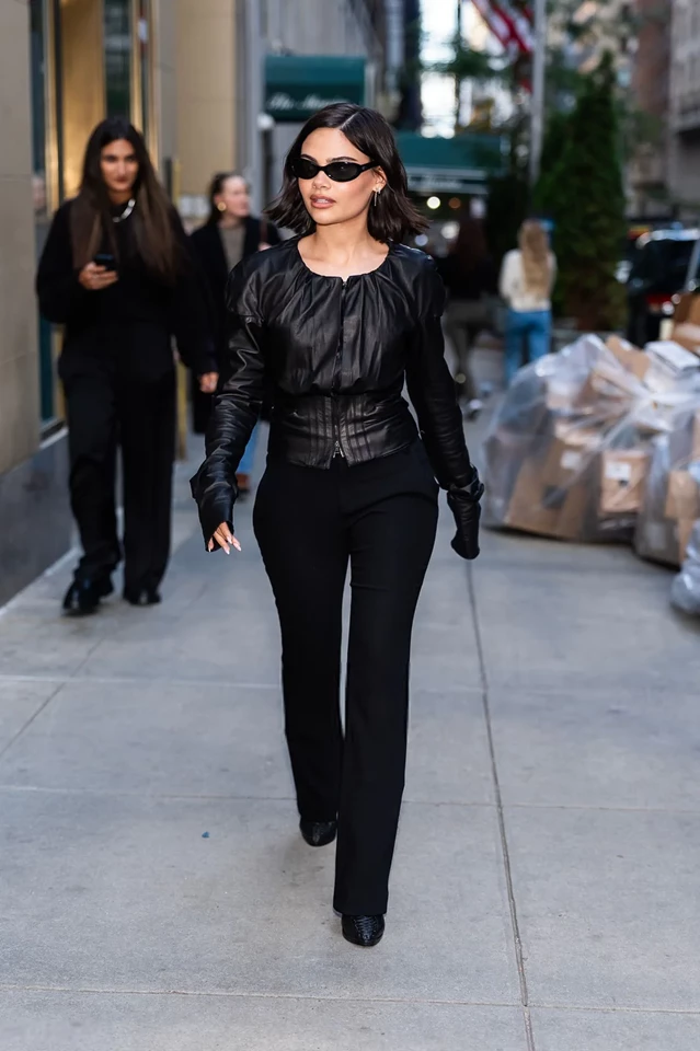 Ariana Greenblatt Out and About in Midtown, New York City 10-26-2025