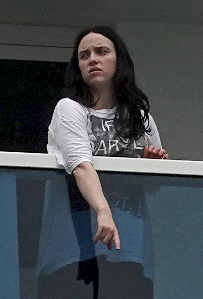 Billie Eilish Spotted on Hotel Balcony After She was Assaulted During Her Concert in Miami 10-13-2025