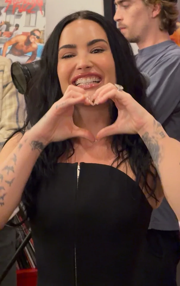 Demi Lovato – Performs During her ‘It’s Not That Deep’ Album Listening Party in NYC 10-27-2025