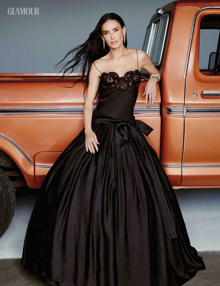 Demi Moore – Glamour Mexico ‘Women Of The Year 2025’