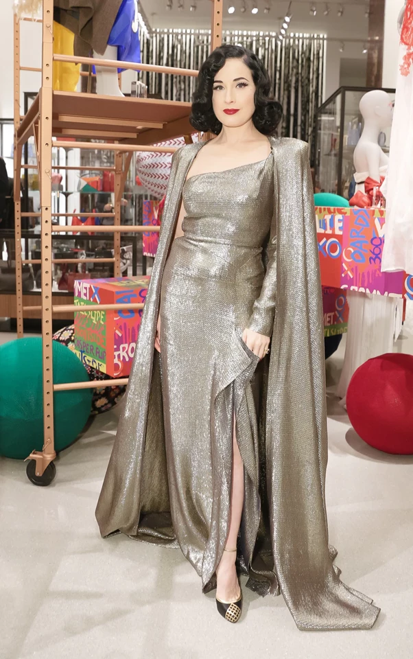 Dita Von Teese – Forty Five Ten: The Eccentrics Dinner Honoring Iris Apfel in Dallas 12-08-2016