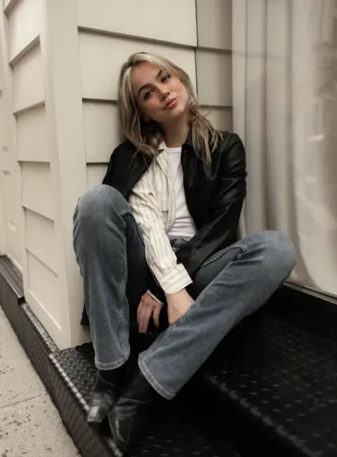 Emma Brooks – Clara Early Photoshoot September 2025