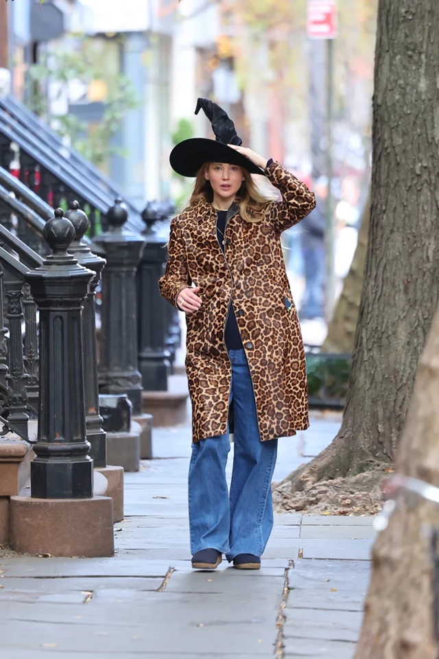 Jennifer Lawrence Embraces Halloween Vibes in New York City 10-26-2025
