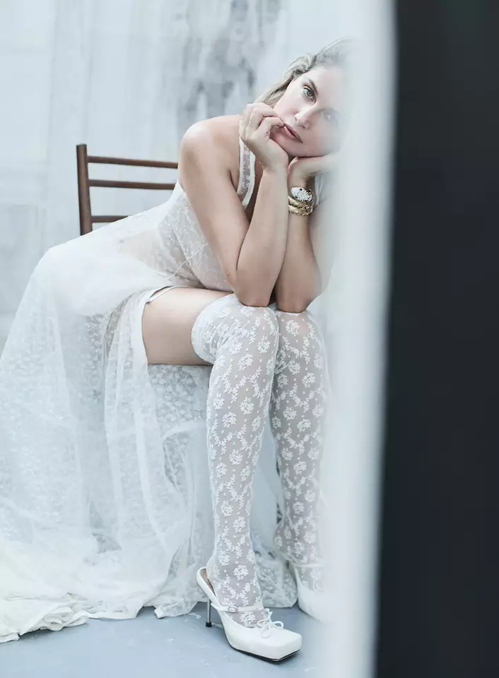 CELEBS100-LAETITIA CASTA - VANITY FAIR FRANCE NOVEMBER 2025 (5)-1
