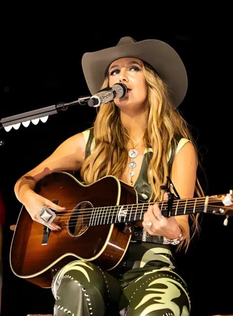 Lainey Wilson – Performs Onstage During Lainey Wilson: Whirlwind World Tour at Madison Square Garden in New York City 10-10-2025