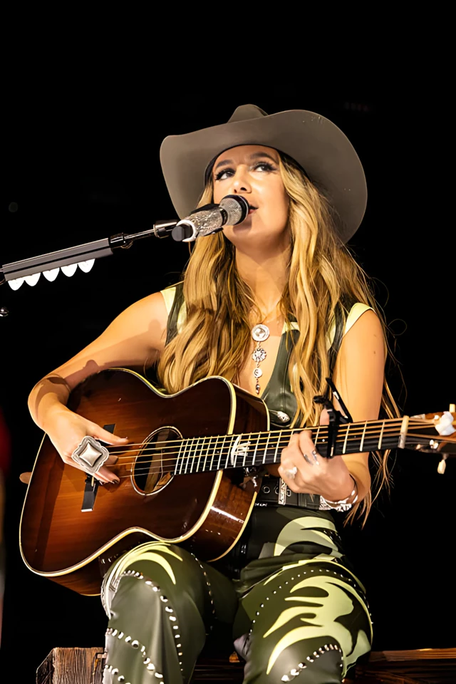 Lainey Wilson – Performs Onstage During Lainey Wilson: Whirlwind World Tour at Madison Square Garden in New York City 10-10-2025