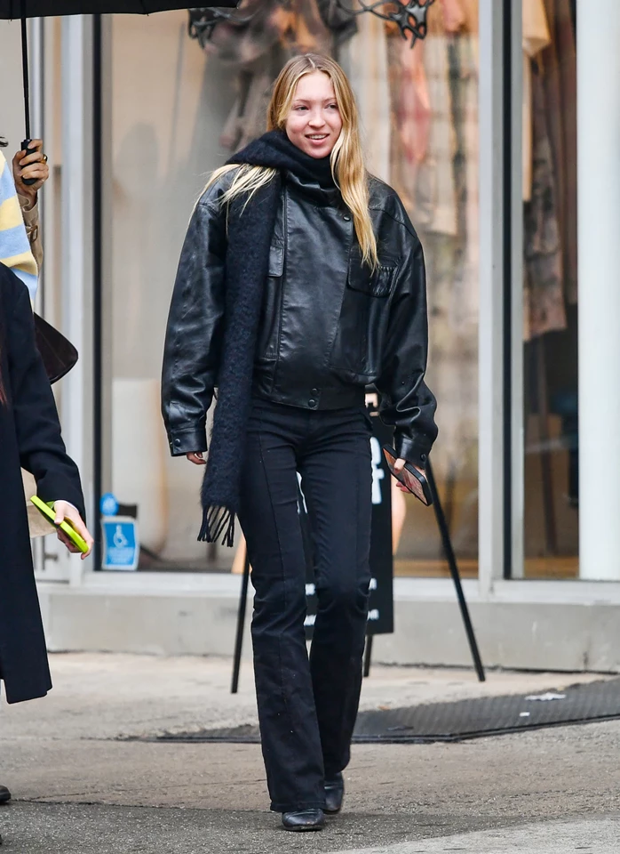 Lila Moss is Spotted Stepping Out in New York 10-12-2025