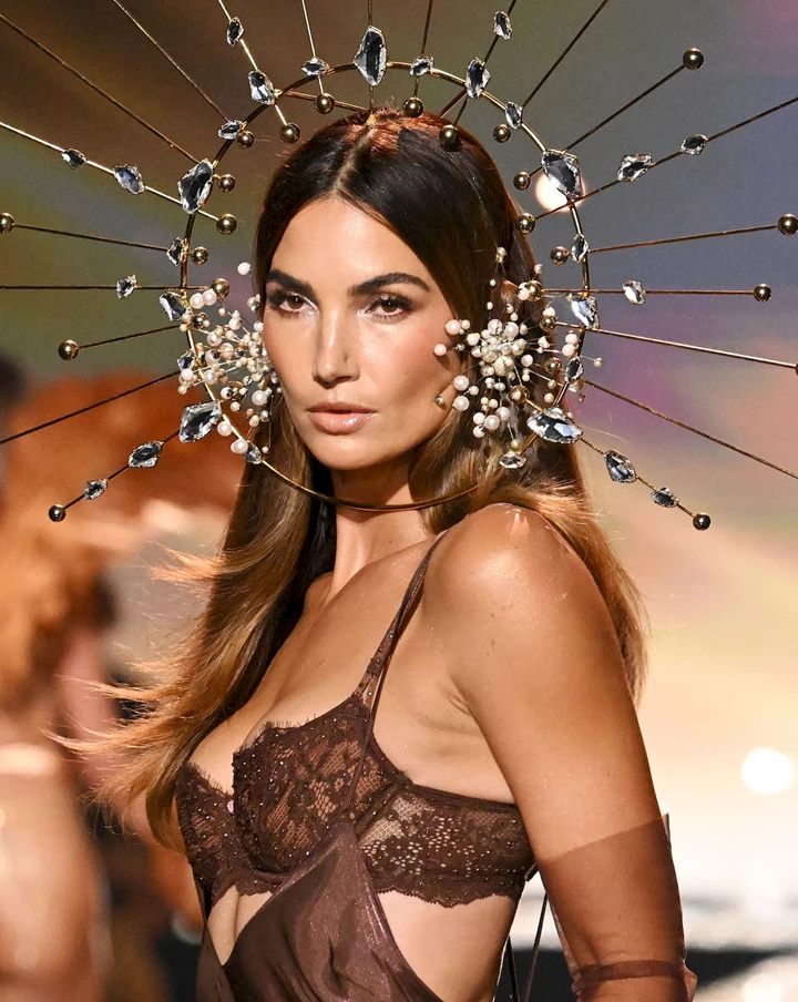 Lily Aldridge – Walks the Runway for Victoria’s Secret Fashion Show 2025  in New York City 10-15-2025