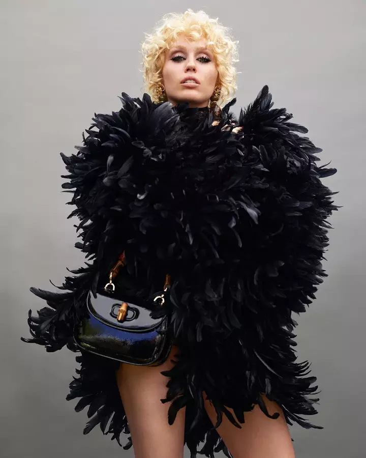 Miley Cyrus – VOGUE France November 2025