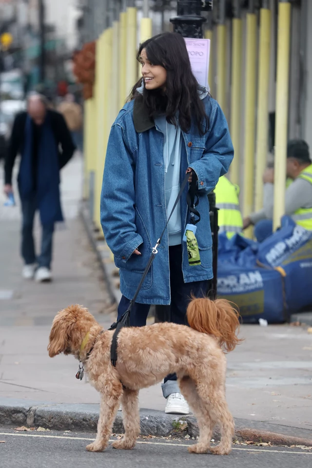 Rachel Zegler Takes a Stroll with Her Furry Friend in London 10-08-2025