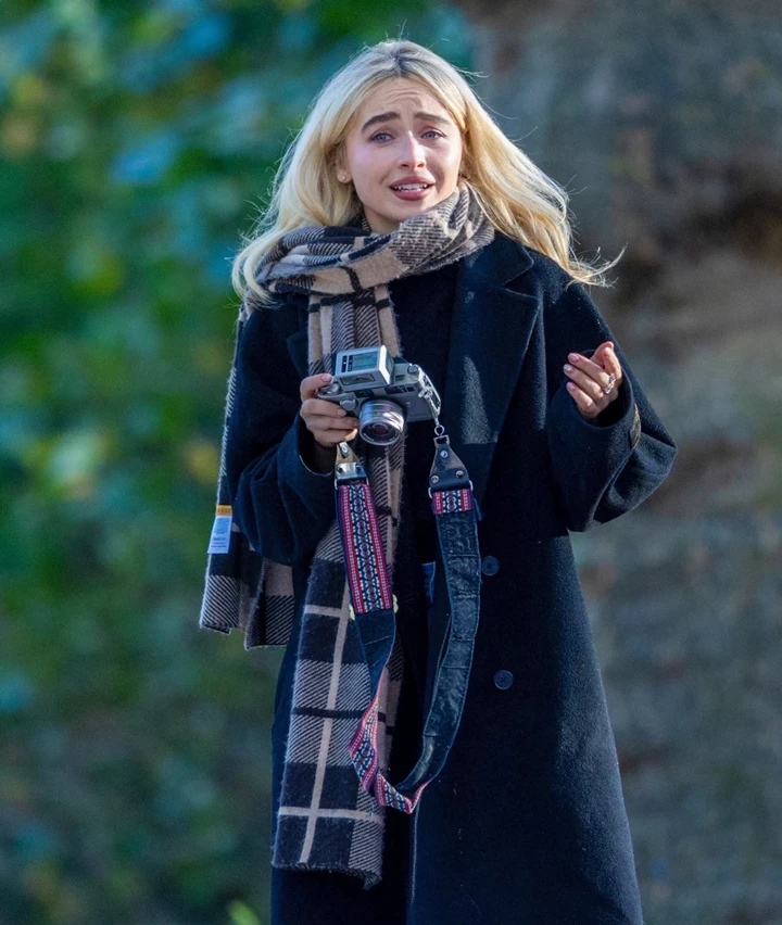 Sabrina Carpenter Spotted Having Fun with Friends at Prospect Park, Brooklyn 10-27-2025