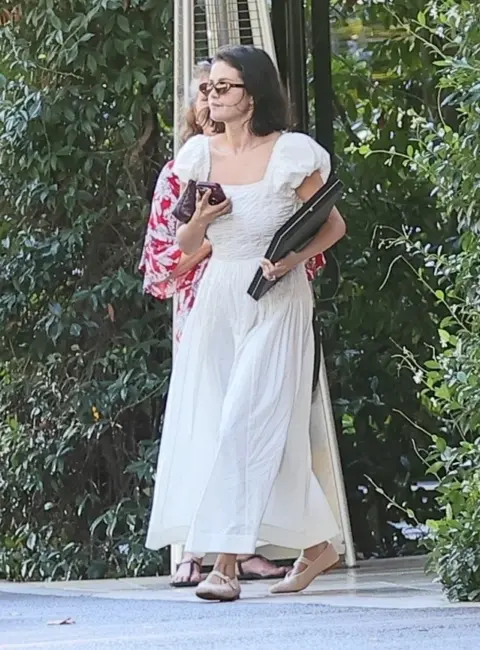 Selena Gomez – Departing the Bel Air Hotel After a Lunch Meeting in Los Angeles 10-09-2025