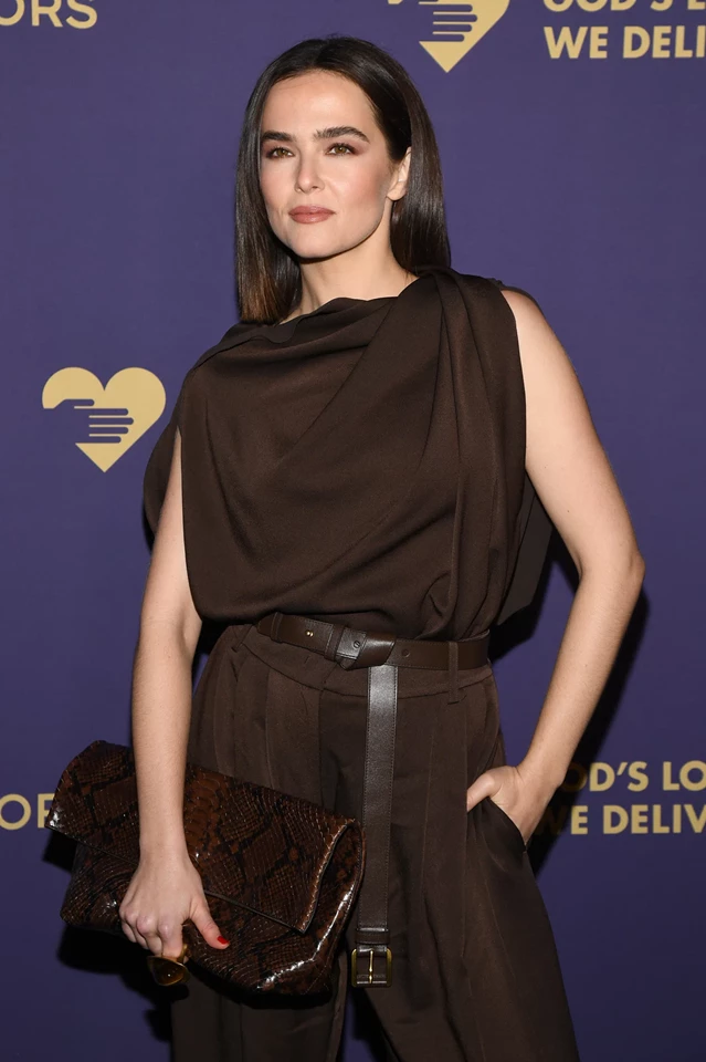 Zoey Deutch – God’s Love We Deliver 2025 Golden Heart Awards in New York 10-20-2025