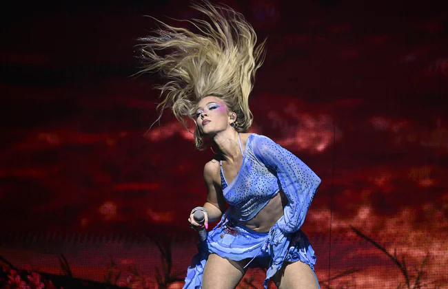 Zara Larsson – Performs Live in Helsinki, Finland 11-26-2025