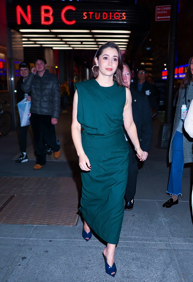 Cristin Milioti Seen at ‘Late Night with Seth Meyers’ in Midtown, New York City 11-06-2025