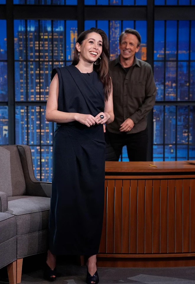 Cristin Millioti – Late Night With Seth Meyers 11-06-2025