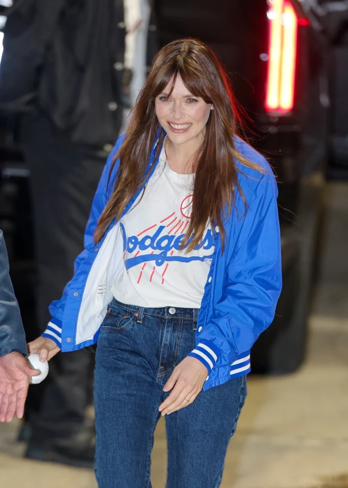 Elizabeth Olsen Shows Hometown Pride in Dodgers Tee En Route to Jimmy Kimmel Live in LA 11-04-2025