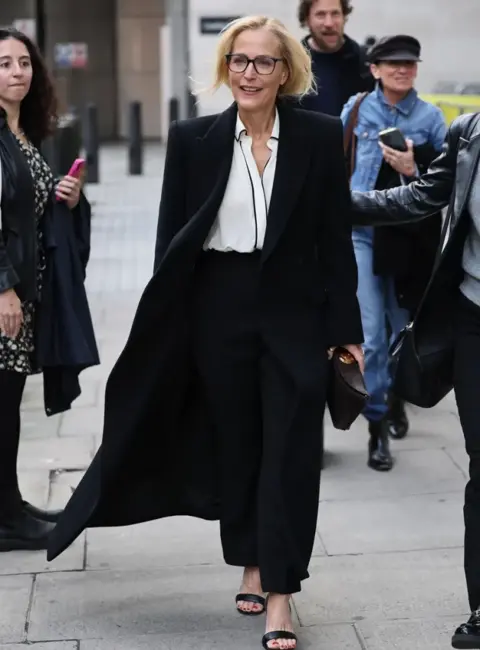Gillian Anderson Stuns in Stylish Ensemble at BBC Studios in London 11-04-2025