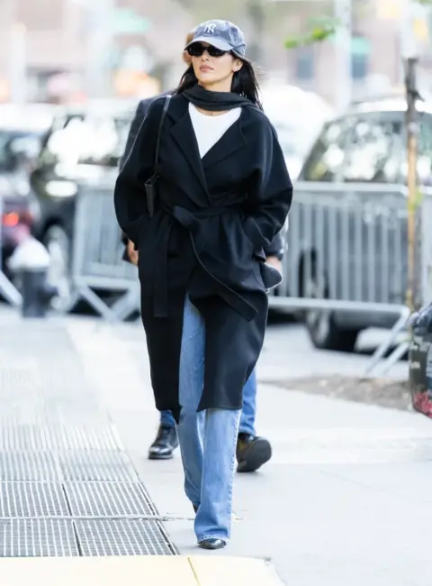 Kendall Jenner Out and About in New York 10-27-2025