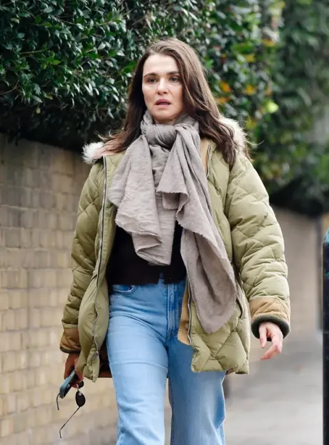 Rachel Weisz Spotted Cozy and Chic on Autumn Stroll in Primrose Hill 10-29-2025