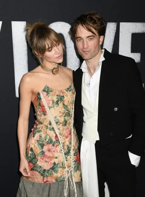 Suki Waterhouse and Robert Pattinson – ‘Die My Love’ Premiere in New Yor 11-01-2025