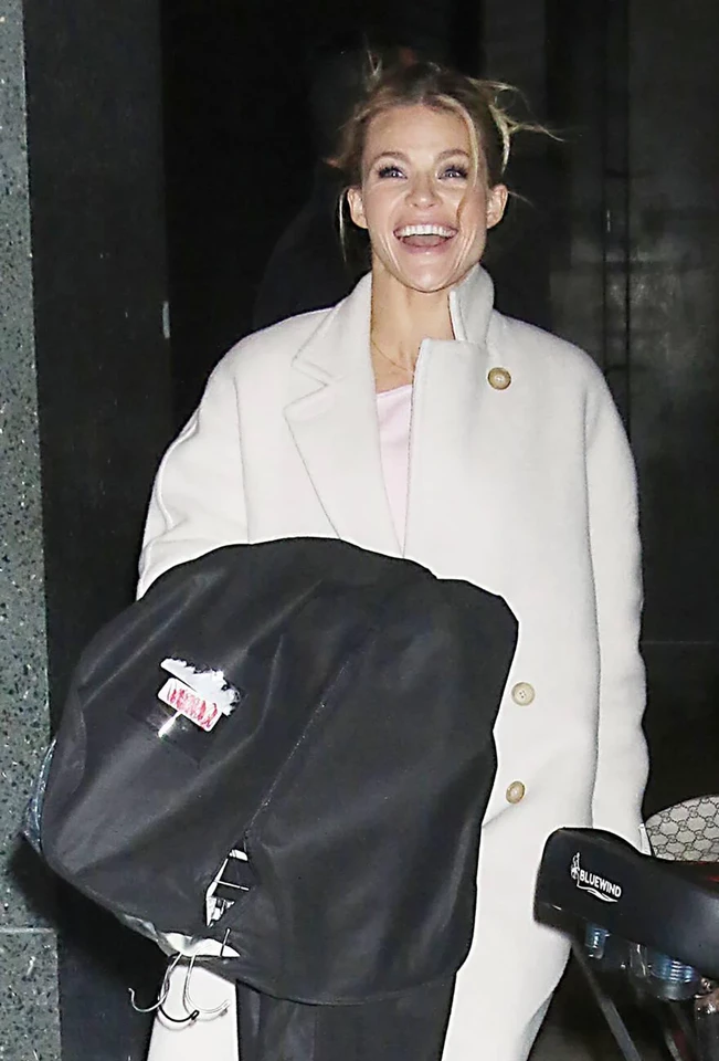 Witney Carson Seen at Good Morning America in New York City 11-262025