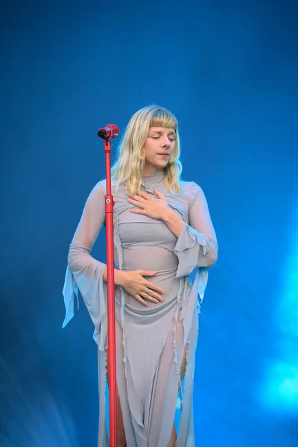 Aurora – Performs Live on Stage During Rock en Seine, Paris, France 08-22-2025
