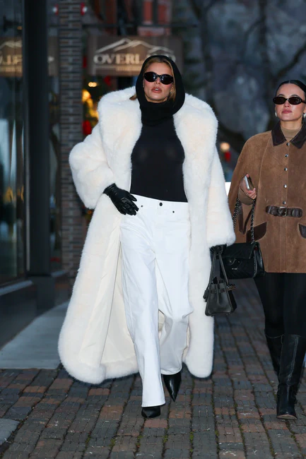 Brooks Nader Spotted Christmas Day Shopping at Kemo Sabe in Aspen, Colorado 12-25-2025