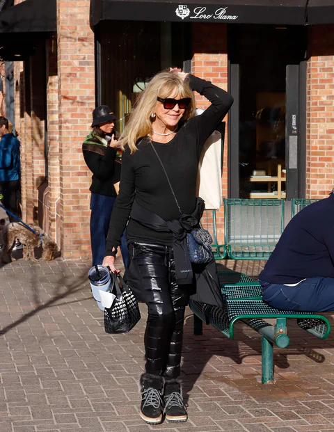 Goldie Hawn is Seen in Aspen, Colorado 12-23-2025