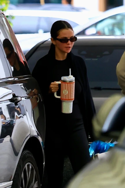 Selena Gomez Spotted Outside Dermatology Office in Beverly Hills, CA 12-23-2025