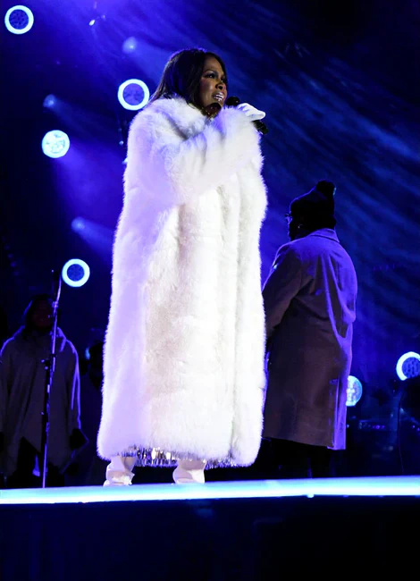 CeCe Winans – Performs Onstage During New Year’s Eve Live Nashville’s Big Bash at Bicentennial Capitol Mall State Park in Nashville, Tennessee 12-31-2025