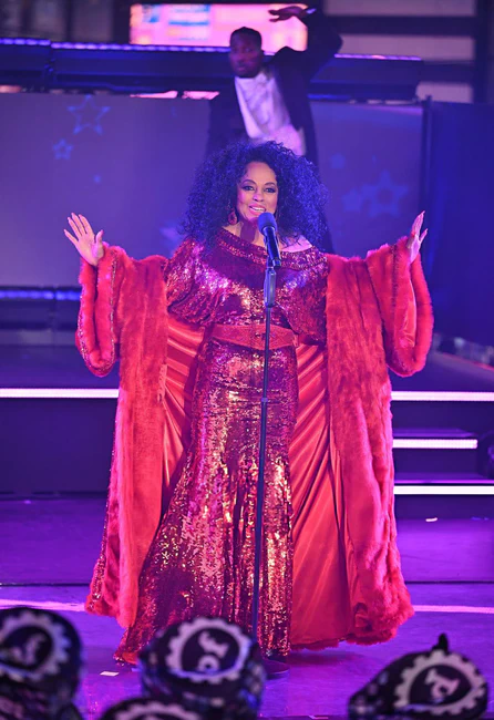 Diana Ross – ‘Dick Clark’s New Year’s Rockin’ Eve with Ryan Seacrest’ 2026 in New York 12-31-2025