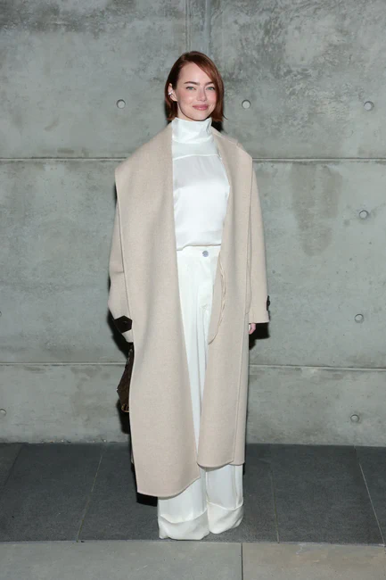Emma Stone – Attends Louis Vuitton and W Magazine’s Intimate Awards Season Dinner in Beverly Hills, California 01-07-2026