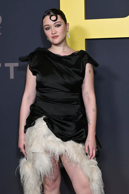 Isa Briones – Attends the L.A. Premiere of Season 2 of ‘The Pitt’, Los Angeles CA 01-07-2026