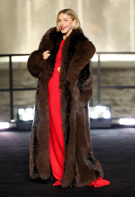 Julianne Hough – ‘Dick Clark’s New Year’s Rockin’ Eve with Ryan Seacrest’ 2026 in New York 12-31-2025